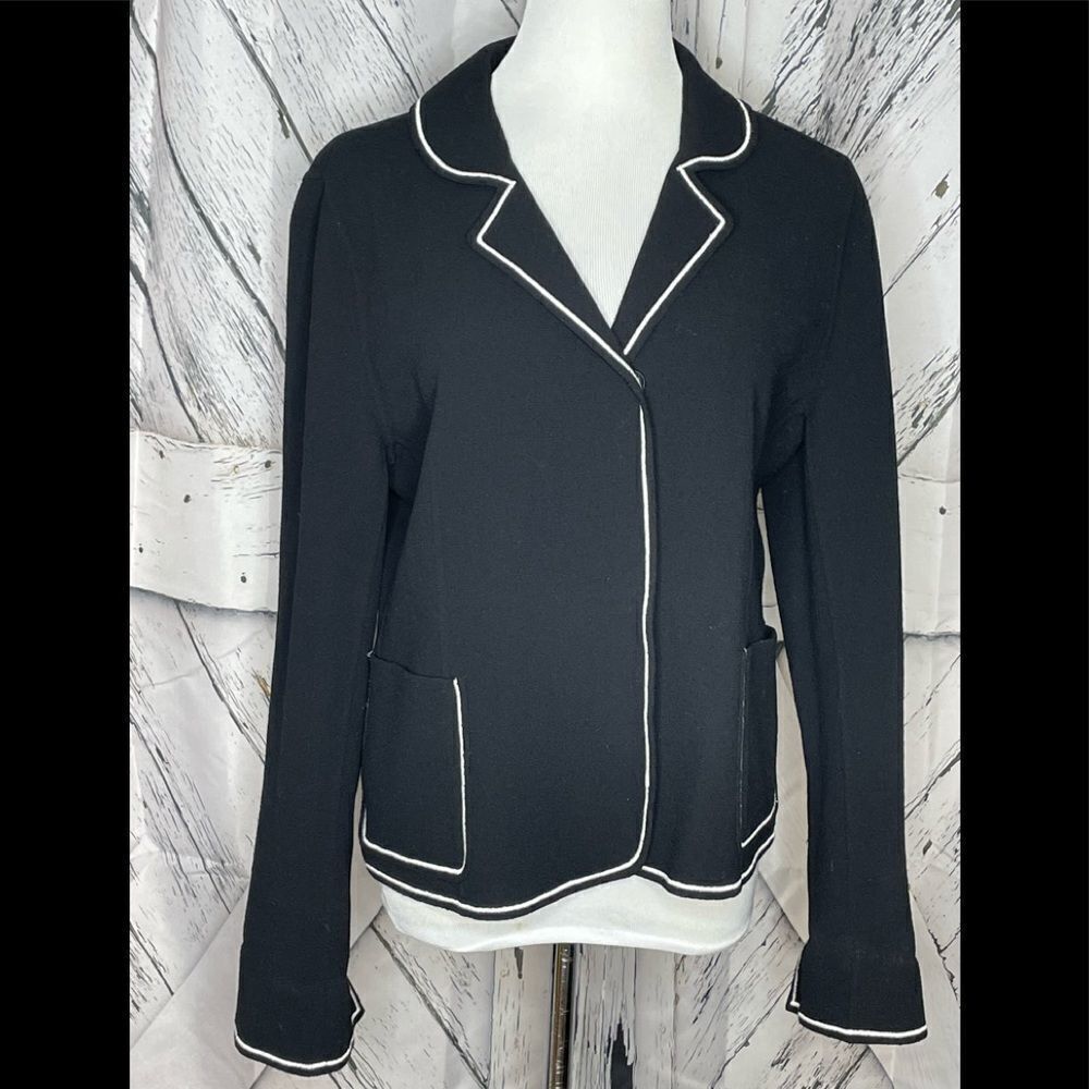 Charles Nolan New York 100% wool chic crepe black jacket w/white piping 14